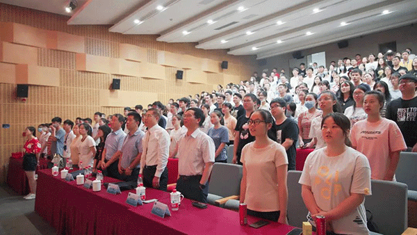 豪门国际官网新入职员工宣誓词